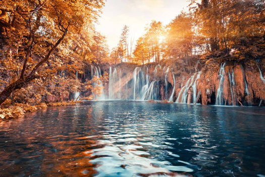 跟團即食行樂♯【愛上亞德里亞海】克羅埃西亞、斯洛維尼亞、鐘乳石洞、潘朵夫購物趣11日