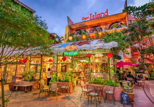 寒假獨家限時省♯沖繩寒假彩燈節5天~海洋博、中城城跡、玉泉洞王國村、紅芋塔DIY、美國村海濱溫泉乙晚