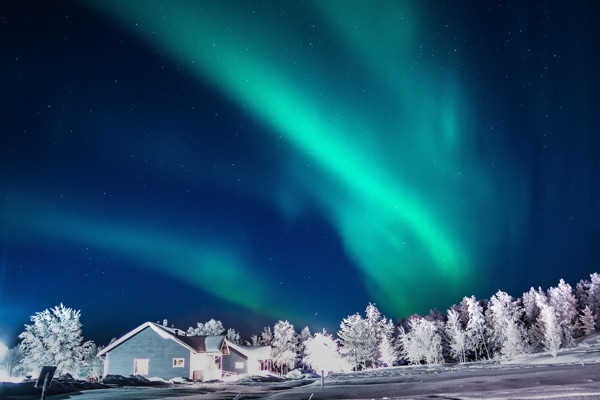 芬蘭幸福極光～極光玻璃屋、帝王蟹雪橇車、聖誕老人村、冰雪歷險體驗10日