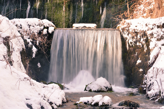 春節獨家限時省♯ZIPAIR．冬戀雪梅輕井澤半自助4日｜歐風輕井澤、結緣冰川神社、可愛鯛魚籤、偕樂園梅花祭、絕美海上鳥居