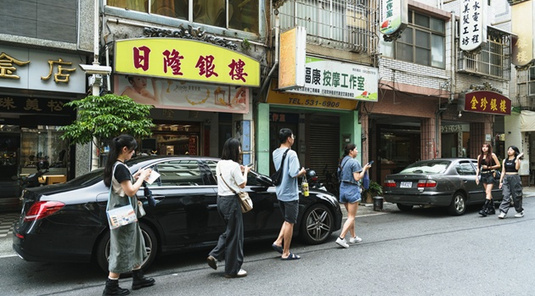高雄 鹽埕《屋與角：埕封的記憶》1日輕鬆遊