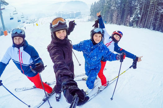 易起FUN寒假♯昇級版~清州韓國雙城可依釣冰魚+滑雪去五天《不走人蔘保肝》釣冰魚、滑雪場、魚飛溪谷冰川、青南臺【可依航空】