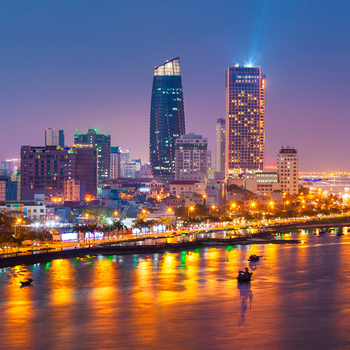 易起FUN寒假♯【台中出發．幸福峴港浪漫５日】世遺會安古鎮、絕美美溪沙灘、龍橋下午茶、海邊飯店[含稅簽]