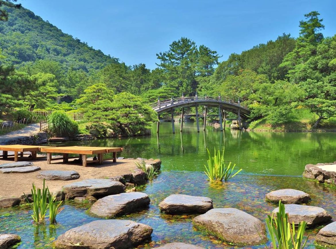 【四國清艙特惠】大步危峽谷遊船．松浦百年酒造．栗林公園．神隱少女湯屋．金刀比羅宮．桂濱海之露台．松山城4天