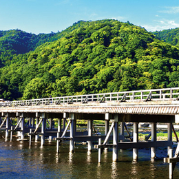 漫遊關西‧和服體驗５日～京都、大阪、奈良～浪漫嵐山渡月橋+超人氣奈良梅花鹿公園-台中出發