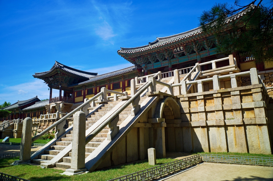 【真航易起飛.韓國釜慶雙城6日】不進蔘肝、文化遺產佛國寺、彩色膠囊列車、古宅韓服體驗、太宗台遊園車、甘川洞文化村、南浦洞逛街(台中) 33