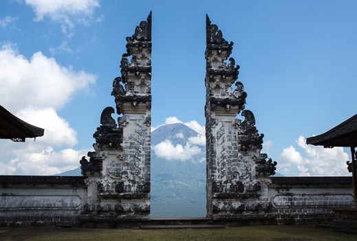 易起FUN寒假♯峇里好好玩～南灣水上樂園、享趣火山溫泉、獨棟泳池別墅、烏布五星酒店五日