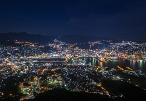 寒假獨家限時省♯九州經典溫泉5天~湯布院熊本城、稻佐山百萬夜景、長腳蟹鍋物、乙晚五星希爾頓