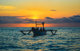 巴厘島南部日落漁船巡遊之旅（含海鮮晚餐）