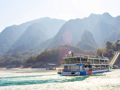 春節獨家限時省♯【安妞冰雪季五日 不進人蔘+土產】冬季碎冰船 歡樂滑雪體驗 天空步道 星空圖書館 首爾塔愛情鎖牆 澎湃海陸鍋