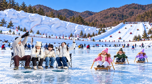 首爾華川慶典5日遊|冰釣鱒魚滑雪橇.鮮採草莓.忠州湖碎冰船