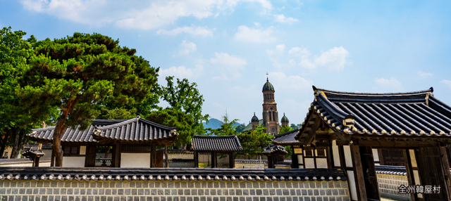 粉紅櫻花餘位搶♯韓國櫻紛飛賞櫻秘境５日〈彩妝一站〉-馬耳山、水原八達山，城郭美景、京岩洞鐵道村、全州韓屋村、銀波湖水公園、汝矣櫻花隧道