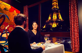 巴黎 Maxim's 塞納河晚餐遊船（含船上現場鋼琴演奏）