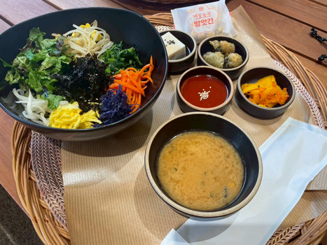 【無購物．響玩首爾５日】全程無自理餐、稻花農夫體驗、迎仕柏極光道、奉恩寺[含稅]